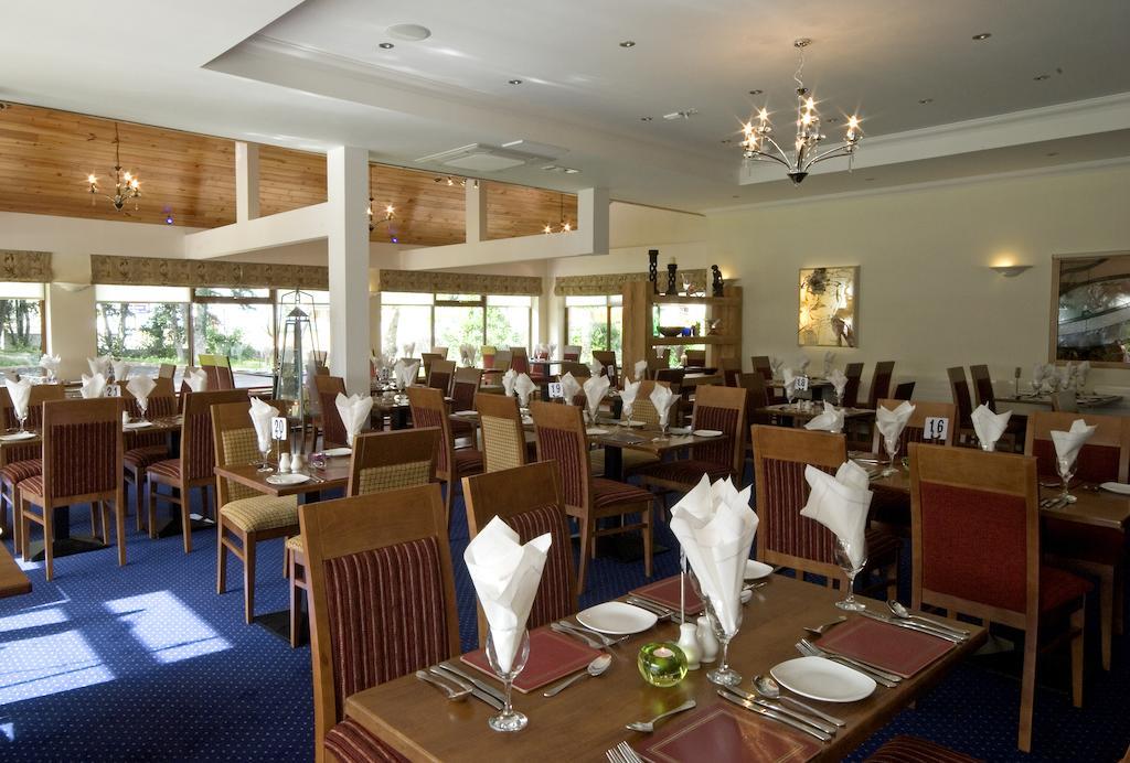 Beach Hotel & Restaurant Downings Buitenkant foto